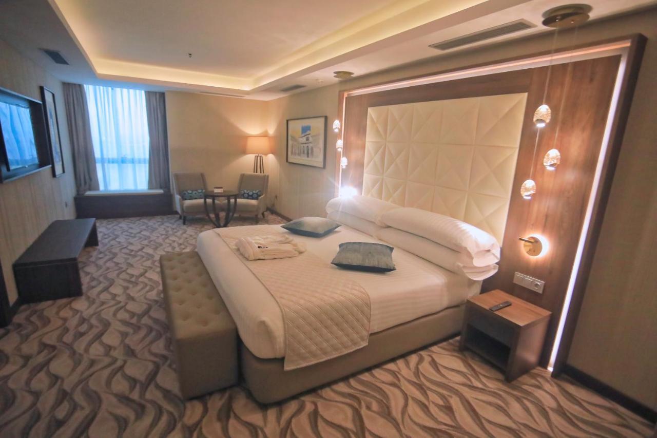 Az Hotels Grand Oran Es Senia Екстер'єр фото
