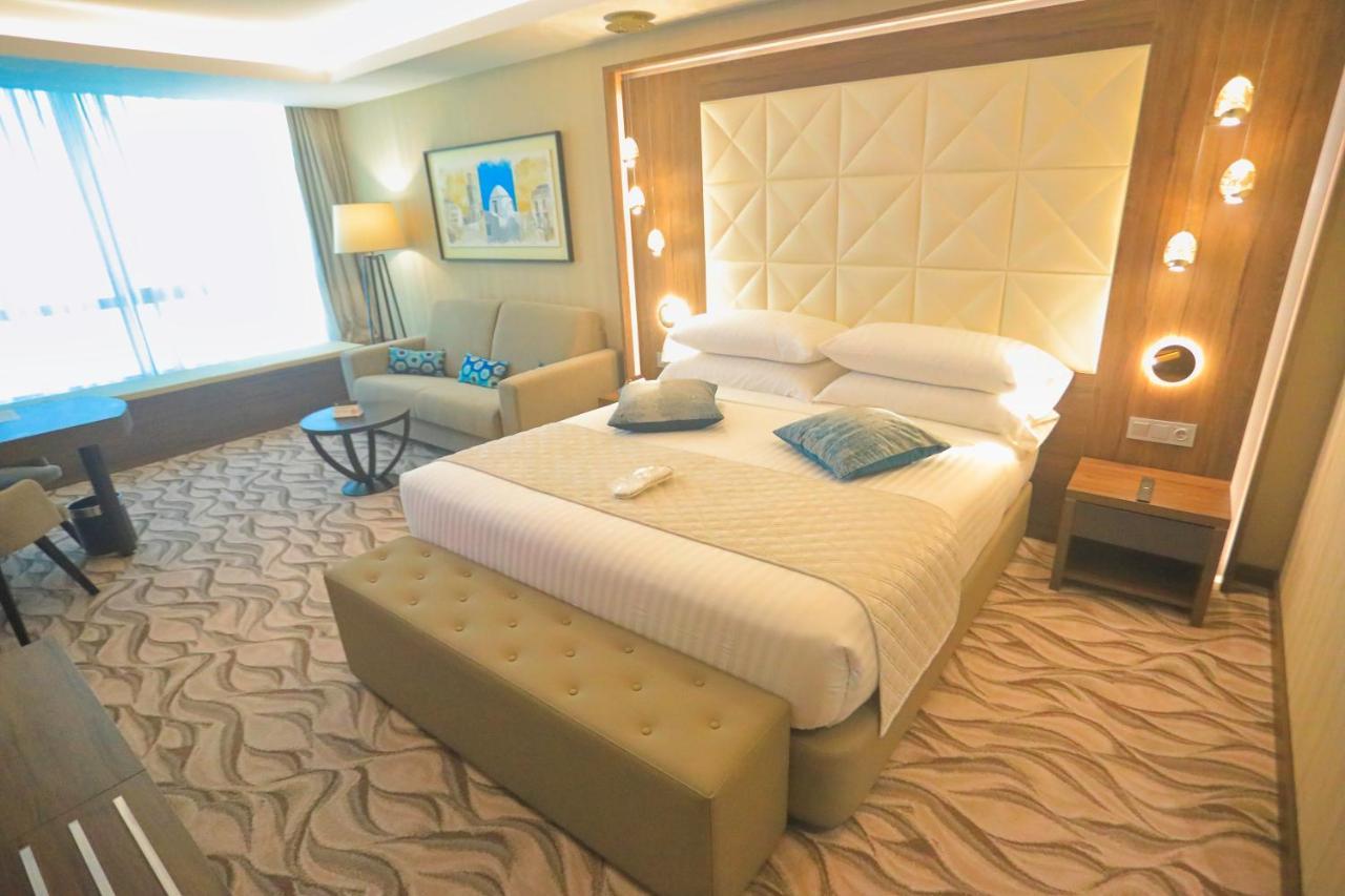 Az Hotels Grand Oran Es Senia Екстер'єр фото