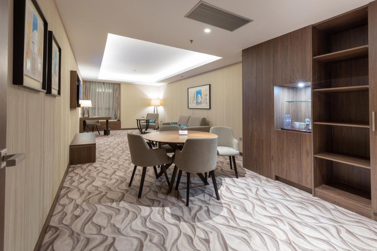 Az Hotels Grand Oran Es Senia Екстер'єр фото