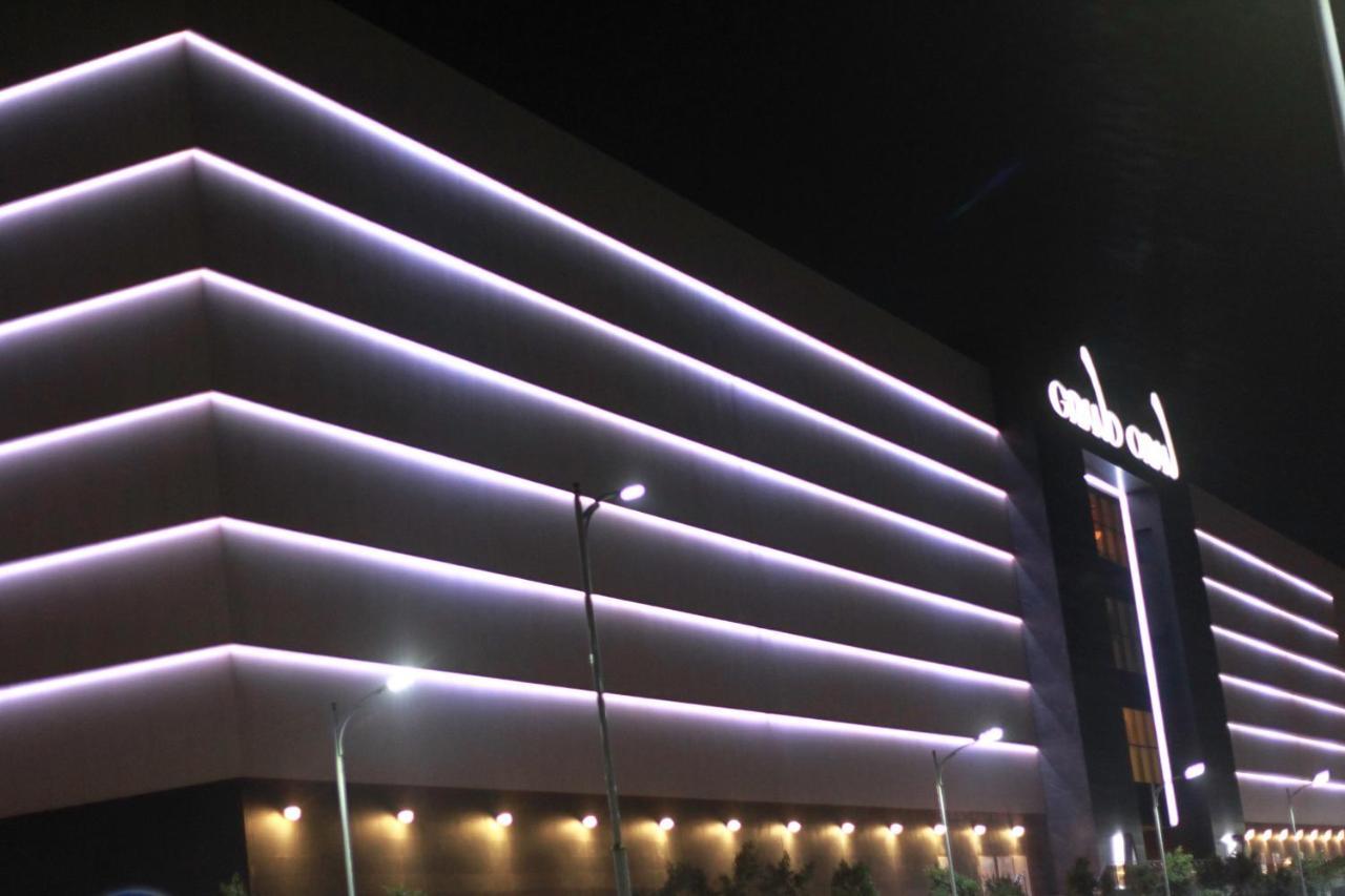 Az Hotels Grand Oran Es Senia Екстер'єр фото