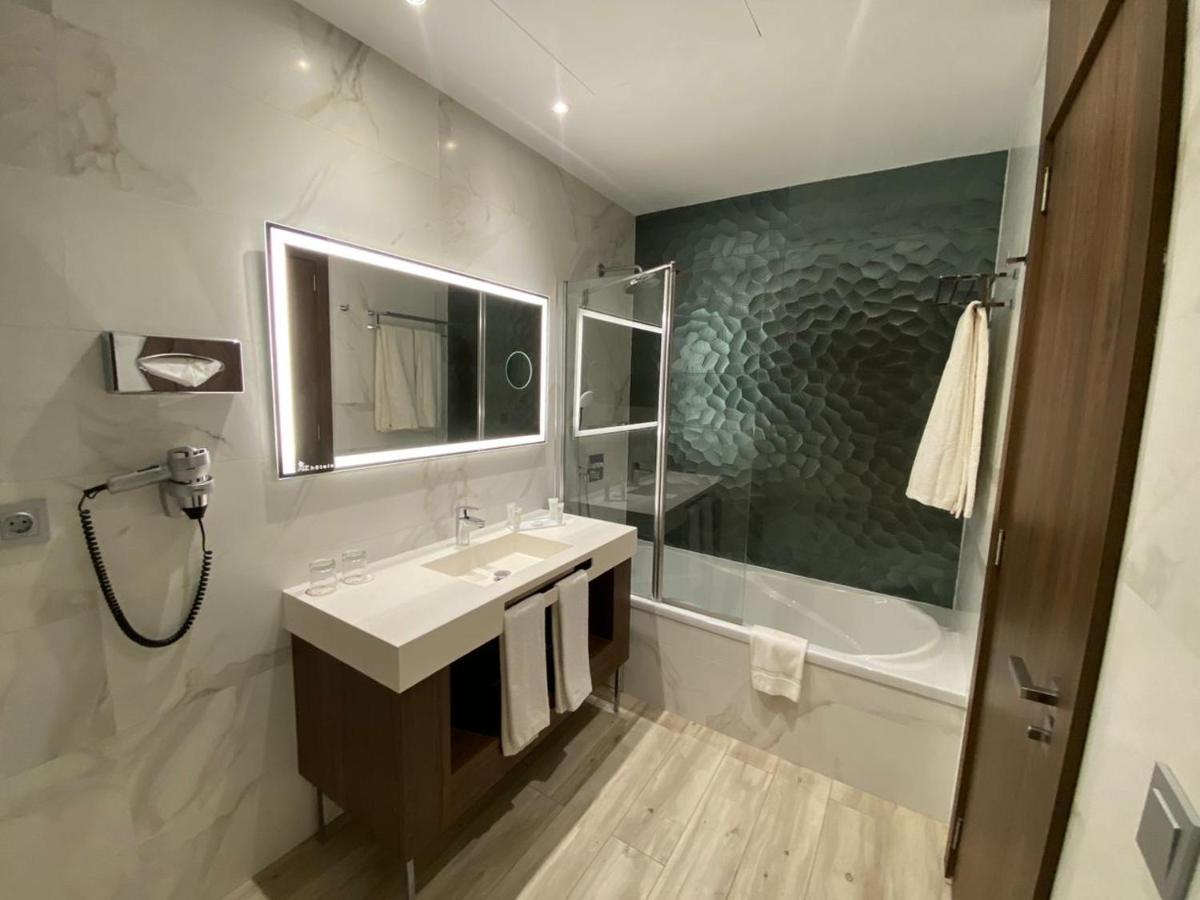Az Hotels Grand Oran Es Senia Екстер'єр фото