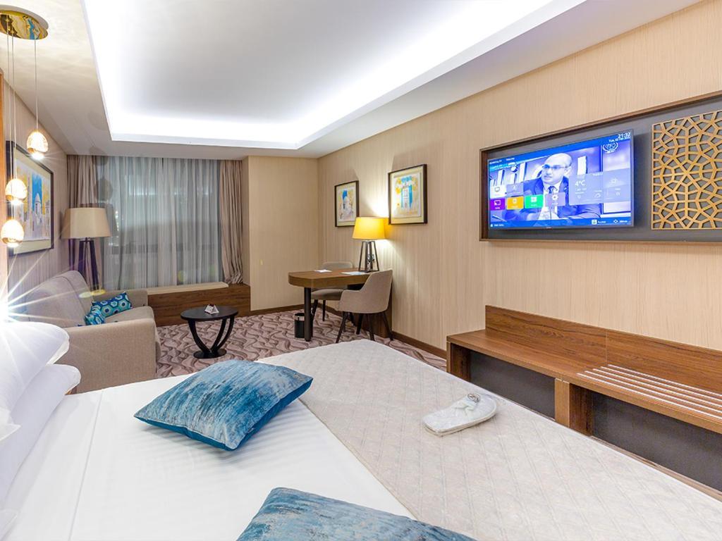 Az Hotels Grand Oran Es Senia Екстер'єр фото