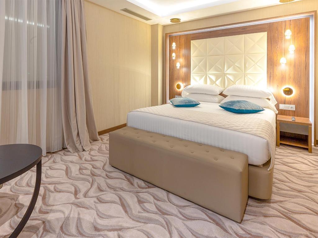Az Hotels Grand Oran Es Senia Екстер'єр фото